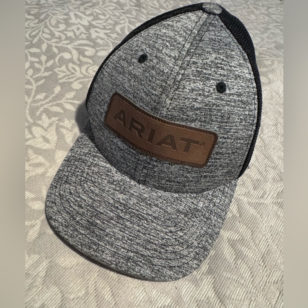 Ariat mens hat